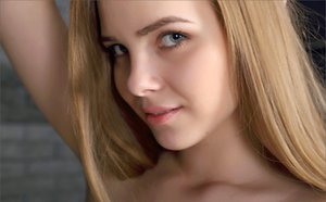 MPL Studios pleased to share with you xxx picture gallery with Carolina showing amazing body